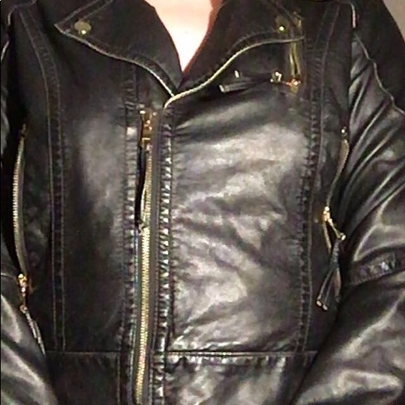 Leather jacket - Picture 2 of 6